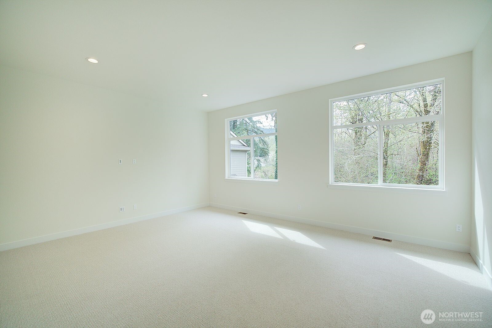 865 Front Street Property Photo 21