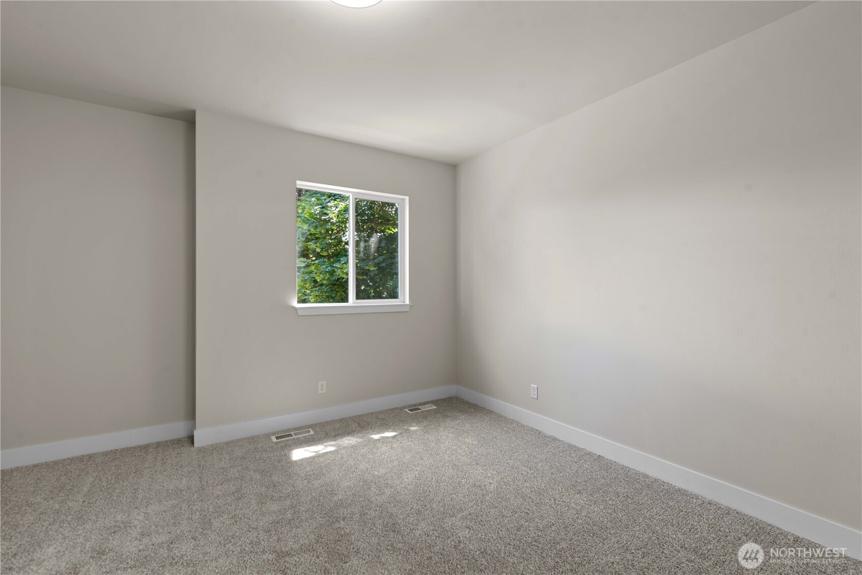 1030 Finch Lane E2 Property Photo 23