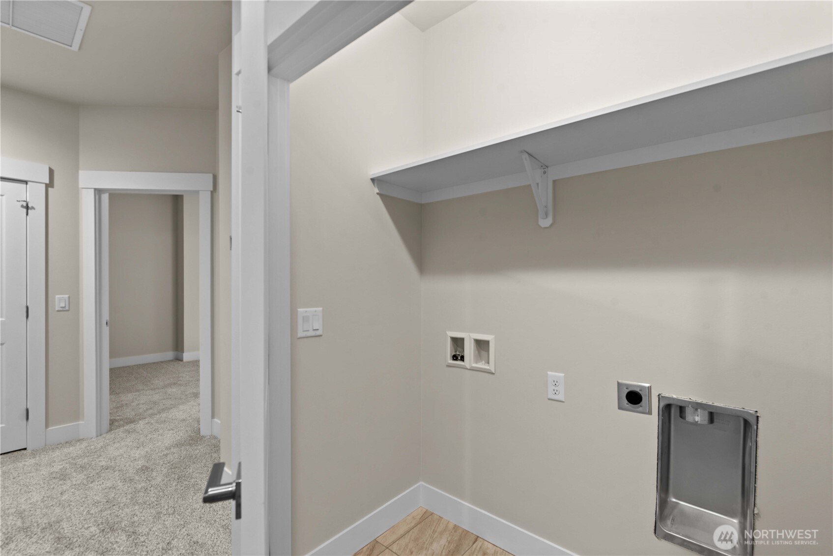 1030 Finch Lane E2 Property Photo 26
