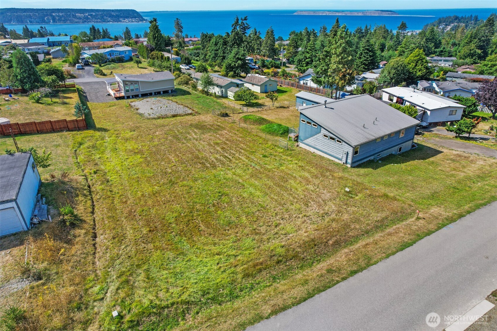 142 Alder Drive Property Photo 3