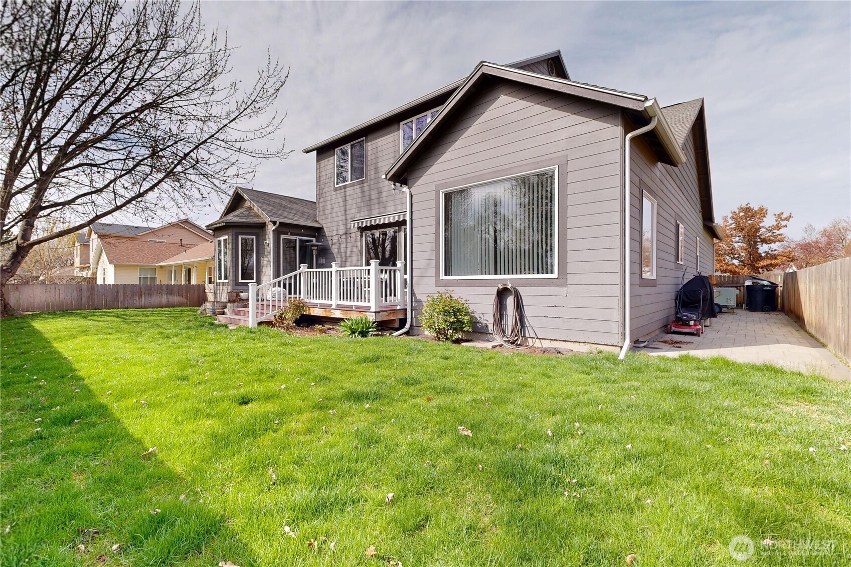 48 Parkwood Circle Property Photo 39