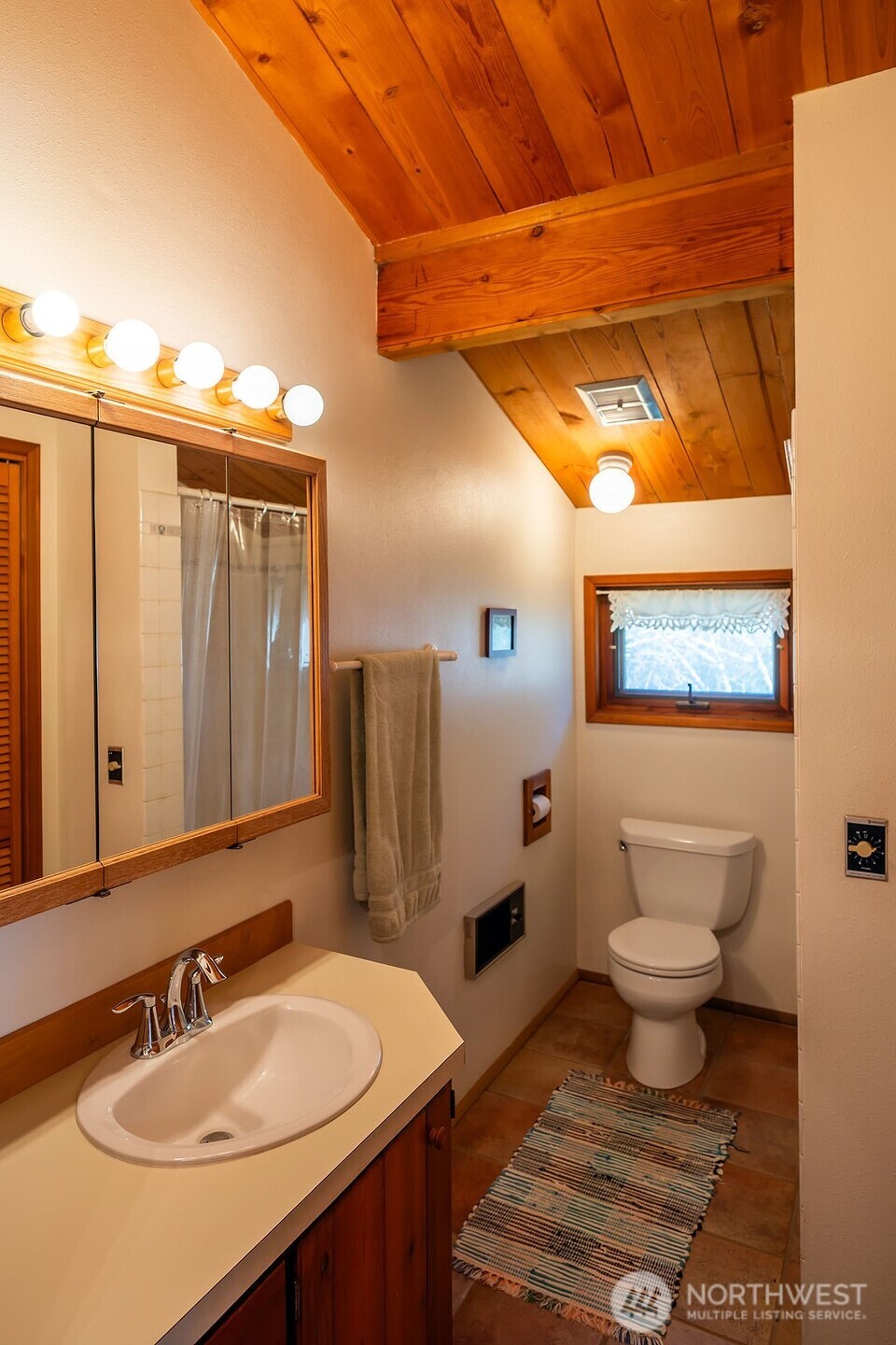 239 Shoreland Drive Property Photo 19