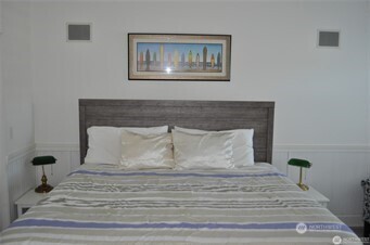 855 Ocean Shores Boulevard 105 Property Photo 6