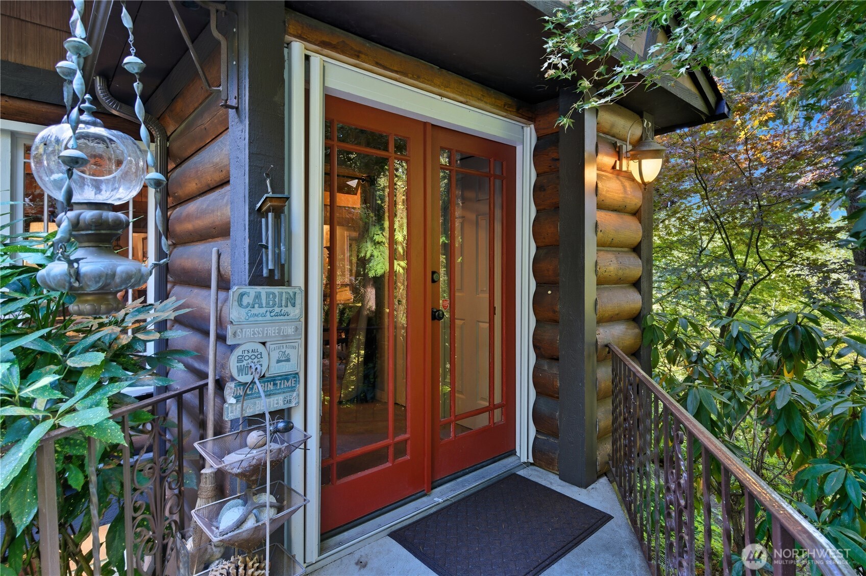 6017 64th Street Property Photo 4