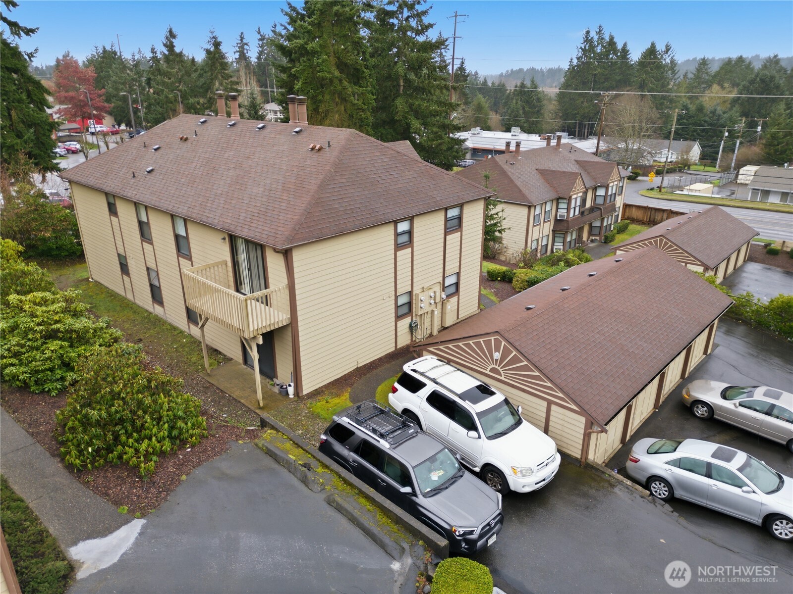 5201 - 5215 S Orchard Street Property Photo 13