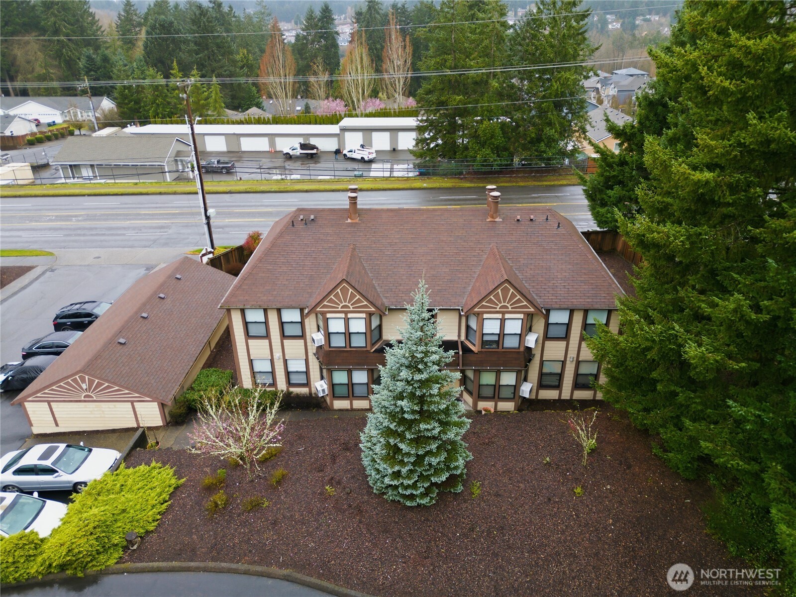 5201 - 5215 S Orchard Street Property Photo 17