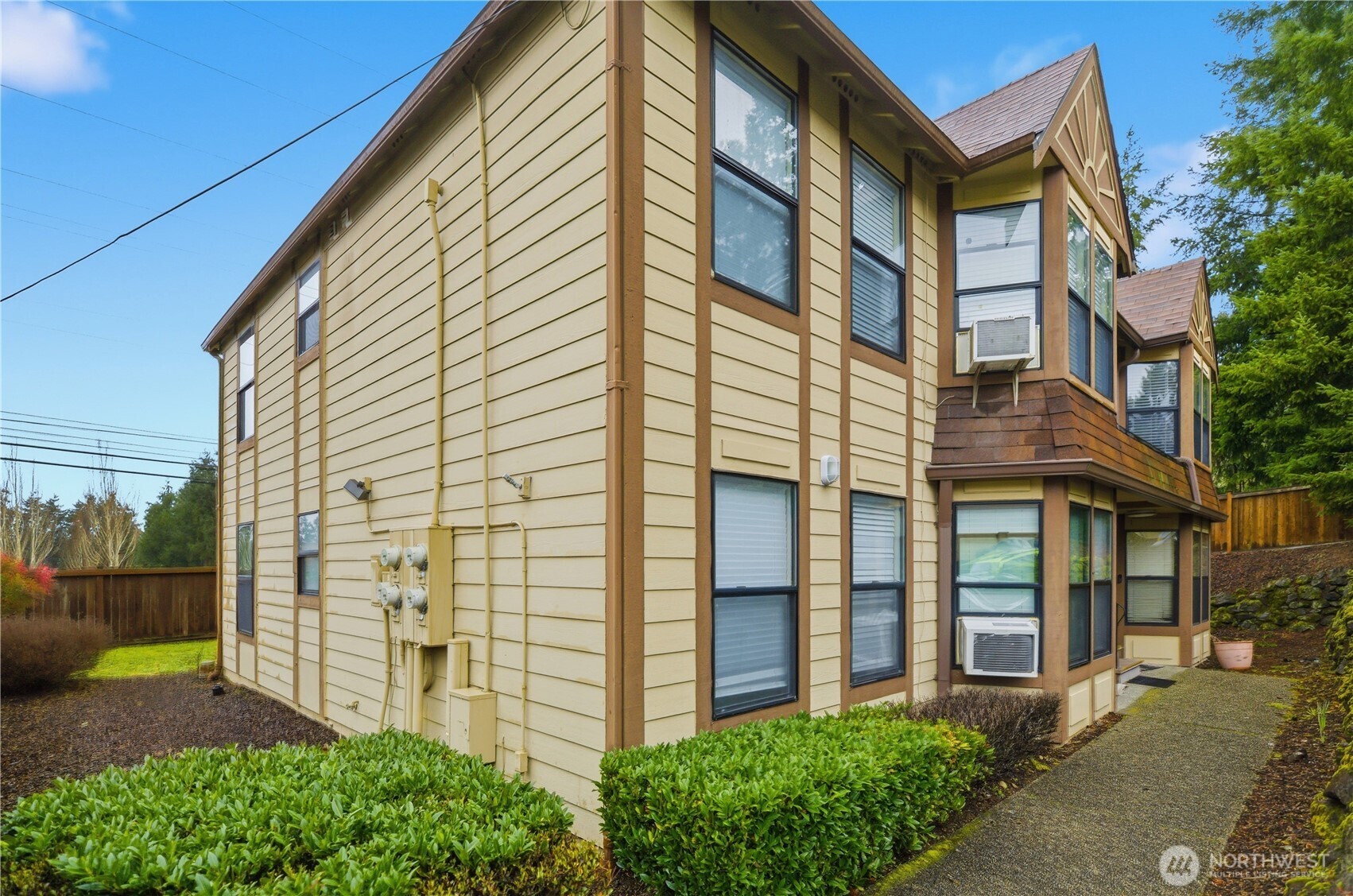 5201 - 5215 S Orchard Street Property Photo 23