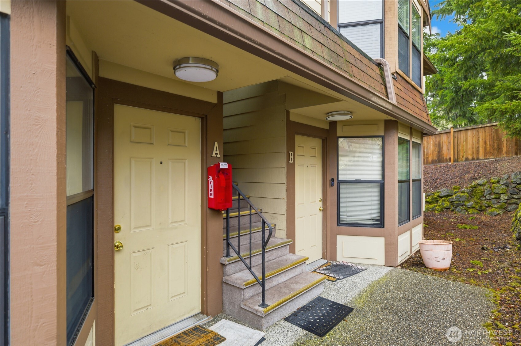 5201 - 5215 S Orchard Street Property Photo 24