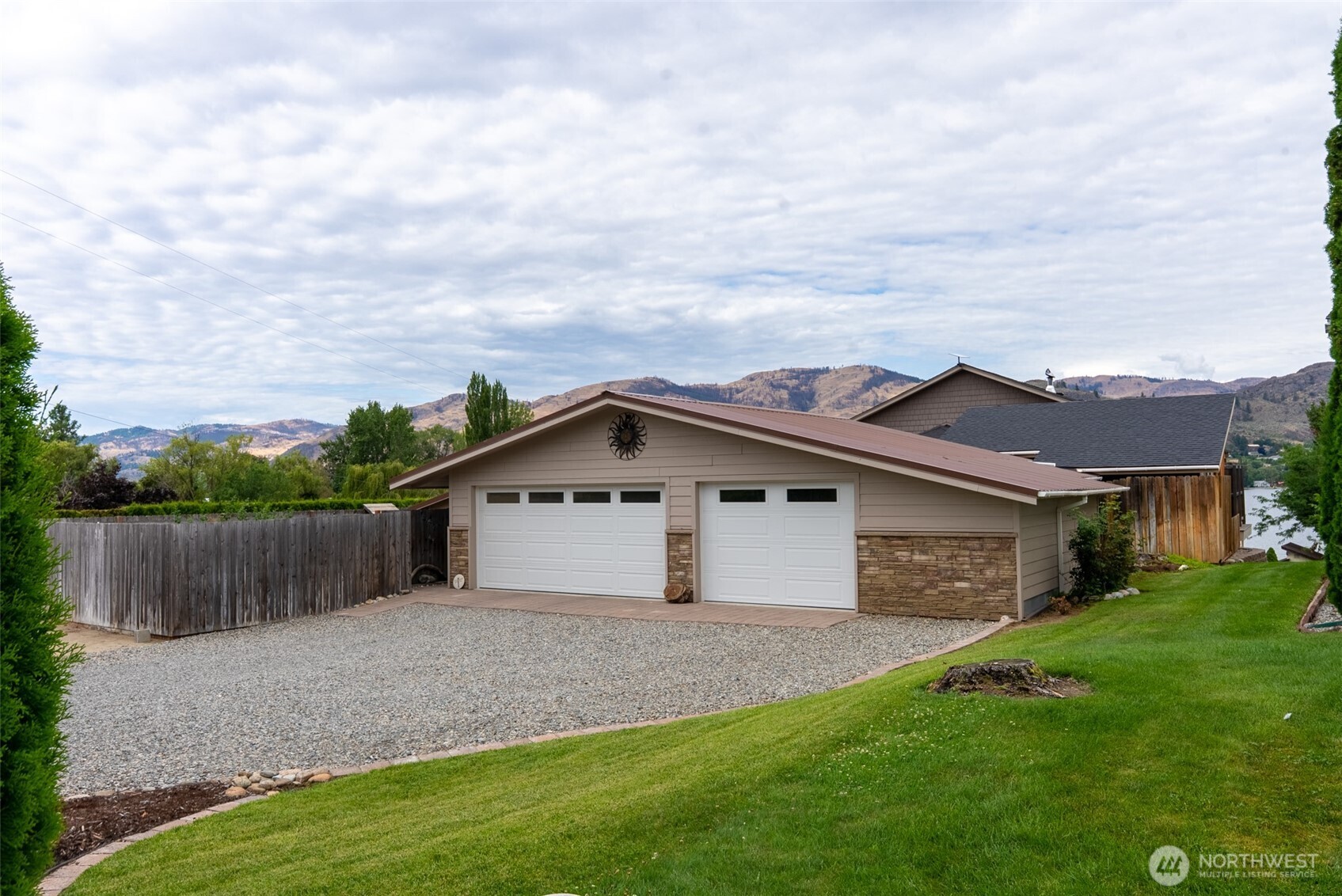 65 Eastlake Road B Property Photo 6