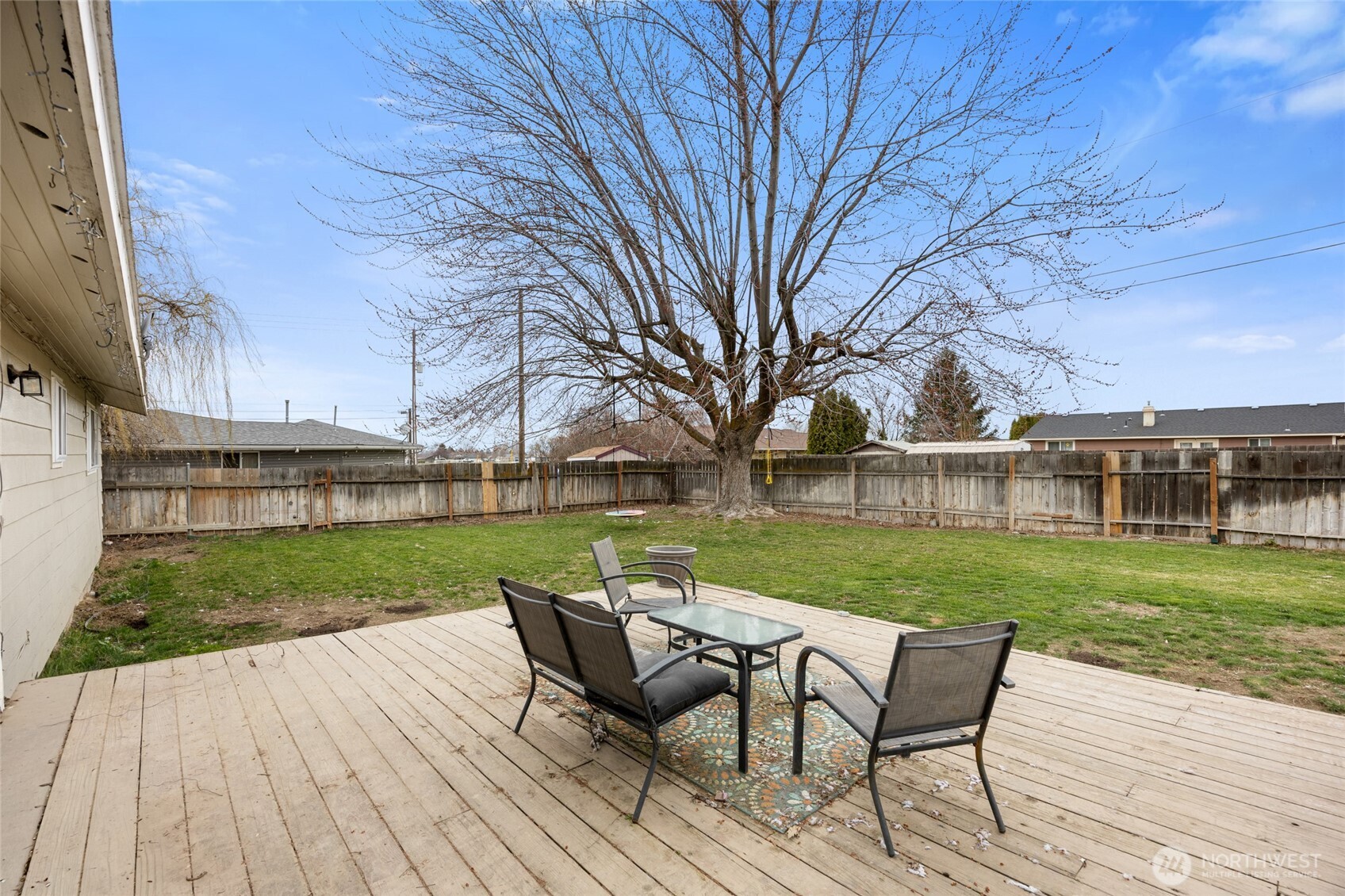915 E Elsinore Street Property Photo 25