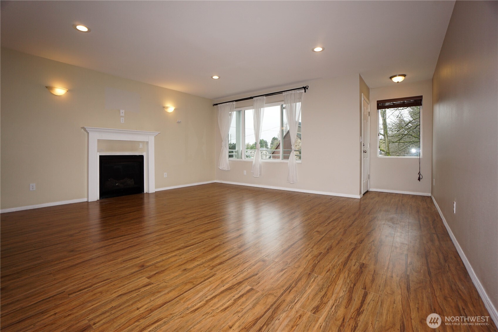 14948 6th Avenue Property Photo 2