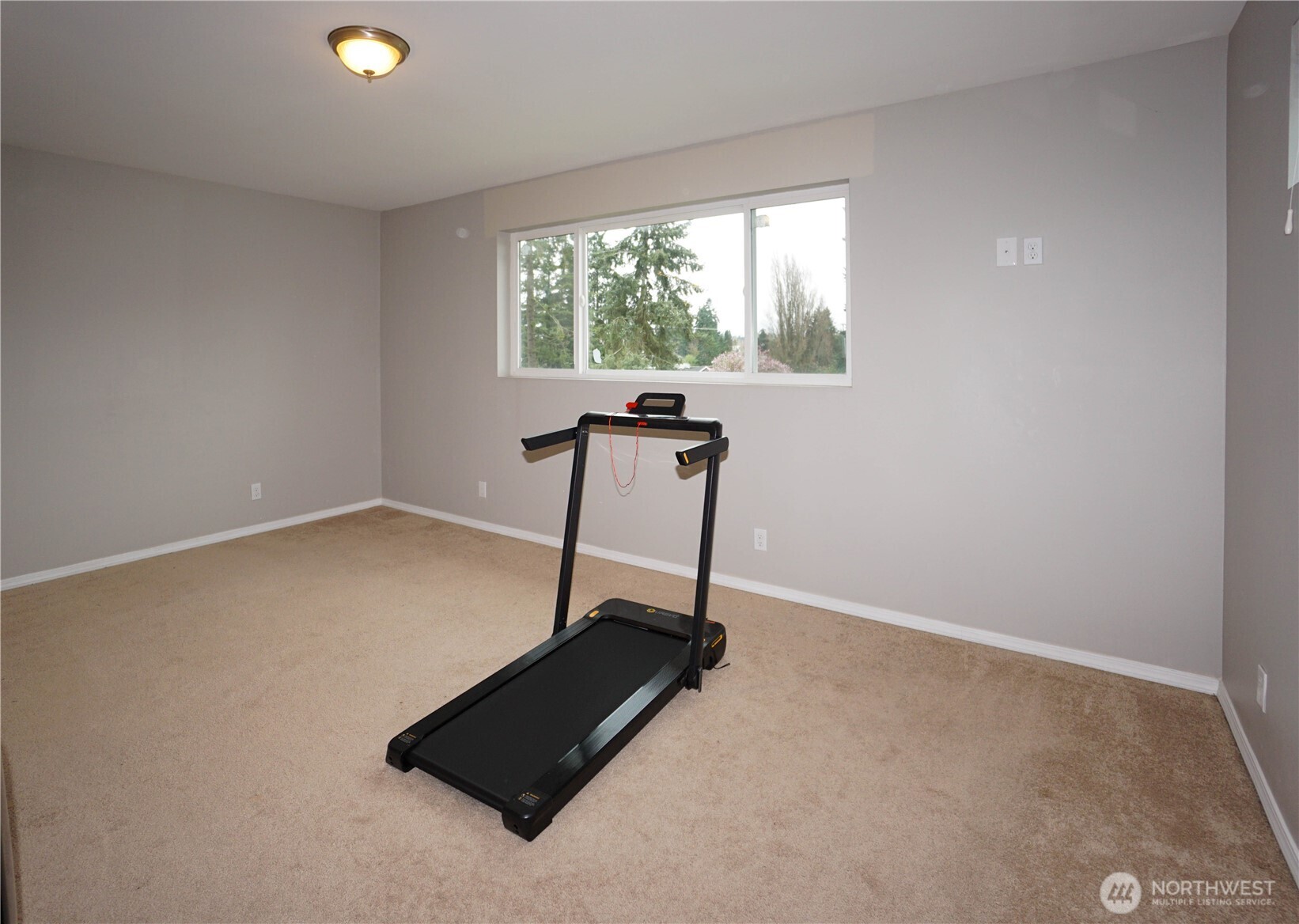 14948 6th Avenue Property Photo 13