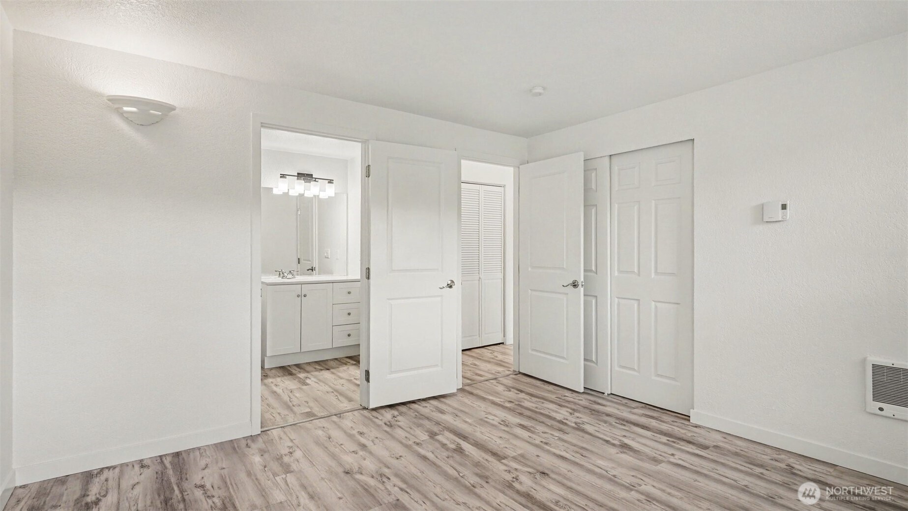 16419 Spruce Way D1 Property Photo 13