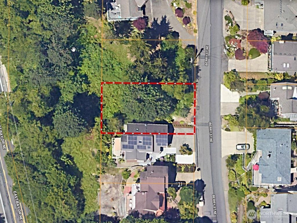 1919 Berry Street Property Photo 17