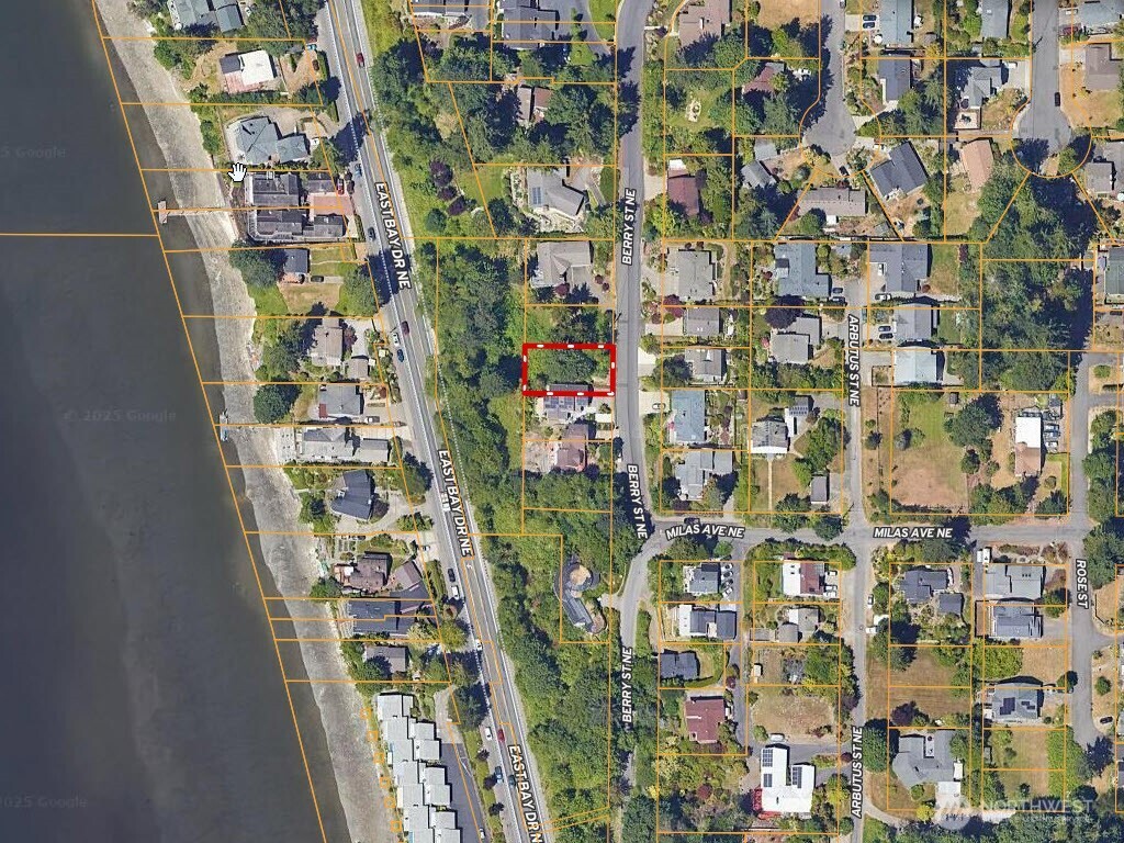 1919 Berry Street Property Photo 21