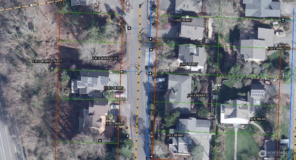 1919 Berry Street Property Photo 23