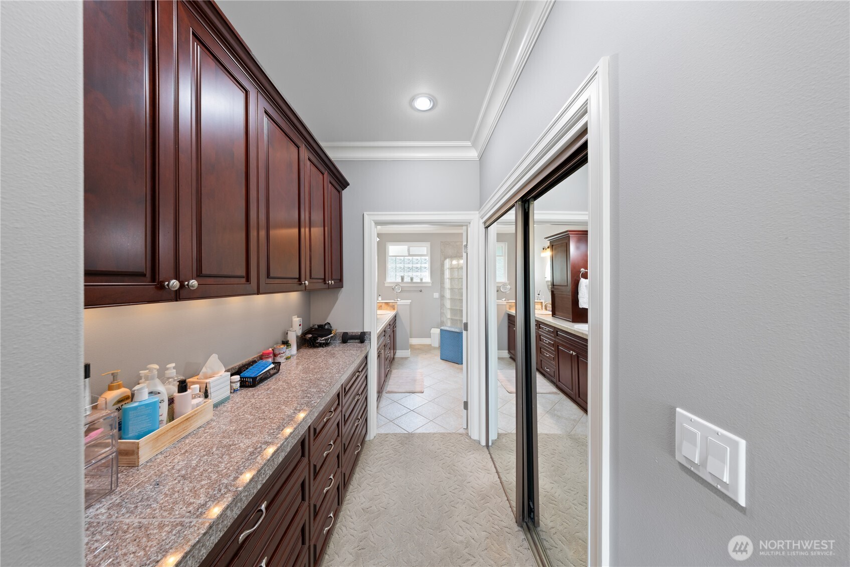 880 Shoshone Drive Property Photo 20