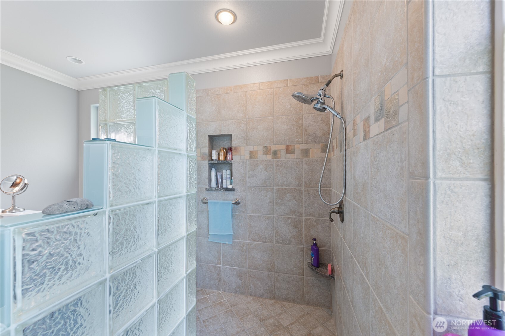 880 Shoshone Drive Property Photo 23