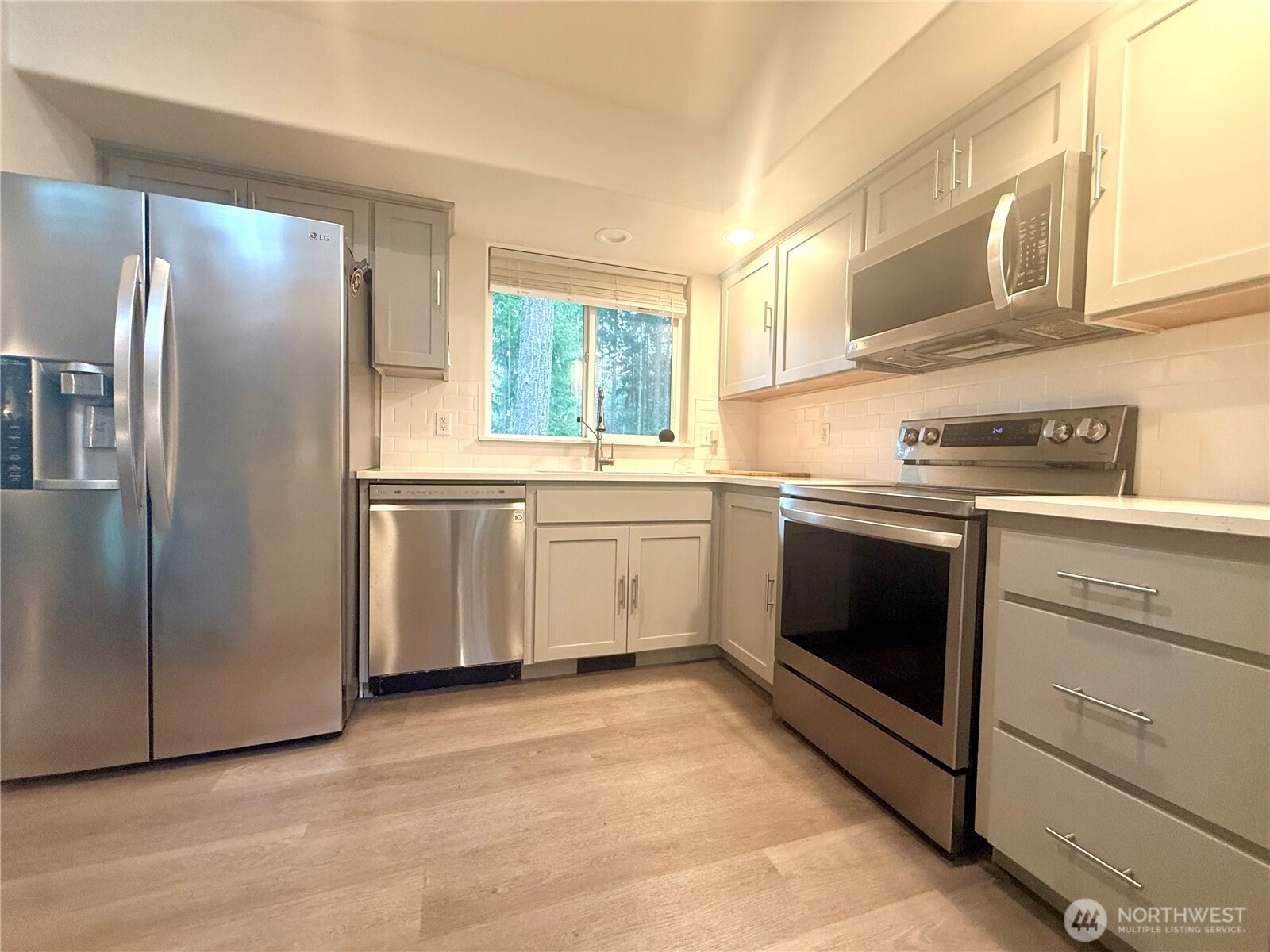 18240 E Clear Lake Boulevard Property Photo 8