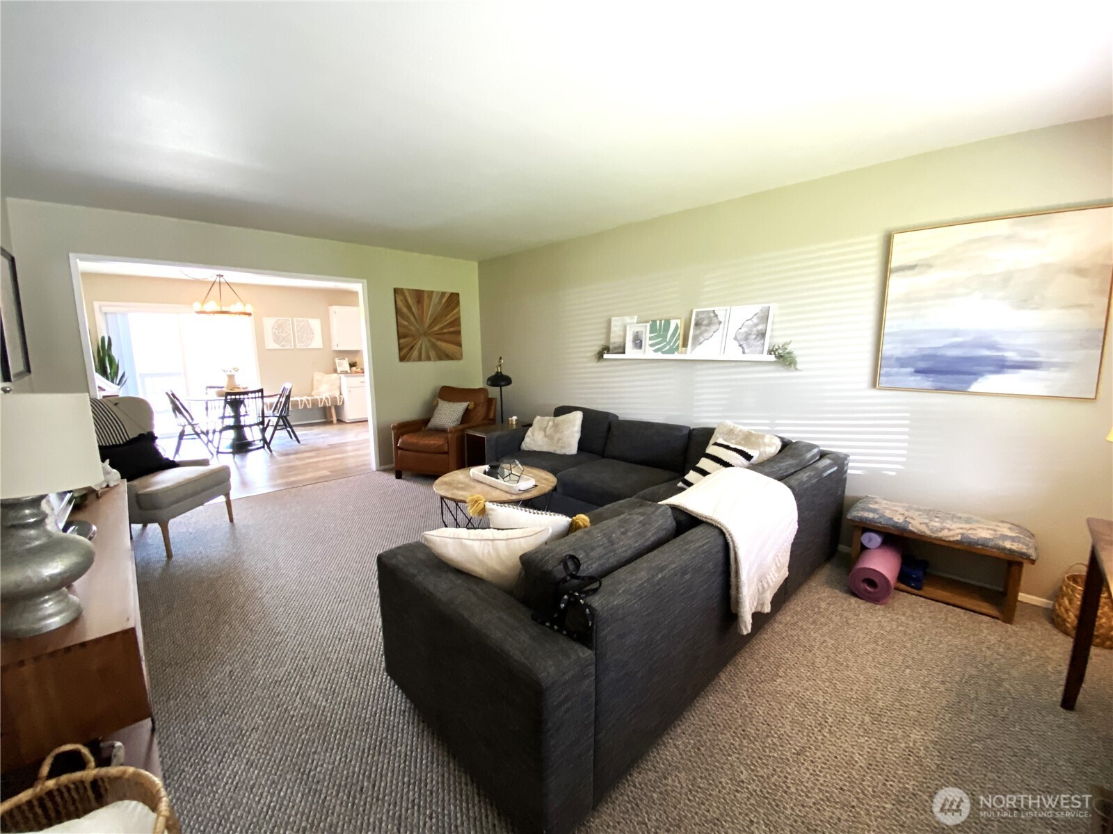 986 Highline Drive Property Photo 3