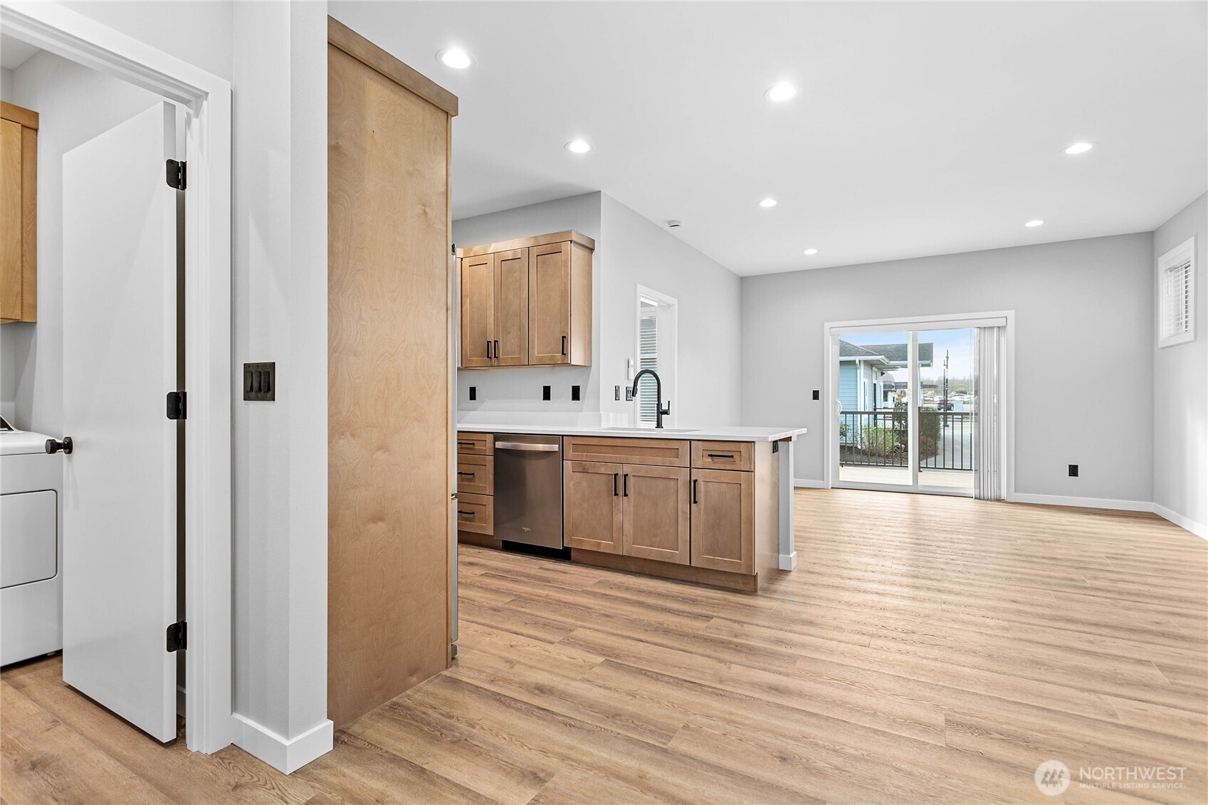 110 Baker Street A & B Property Photo 6