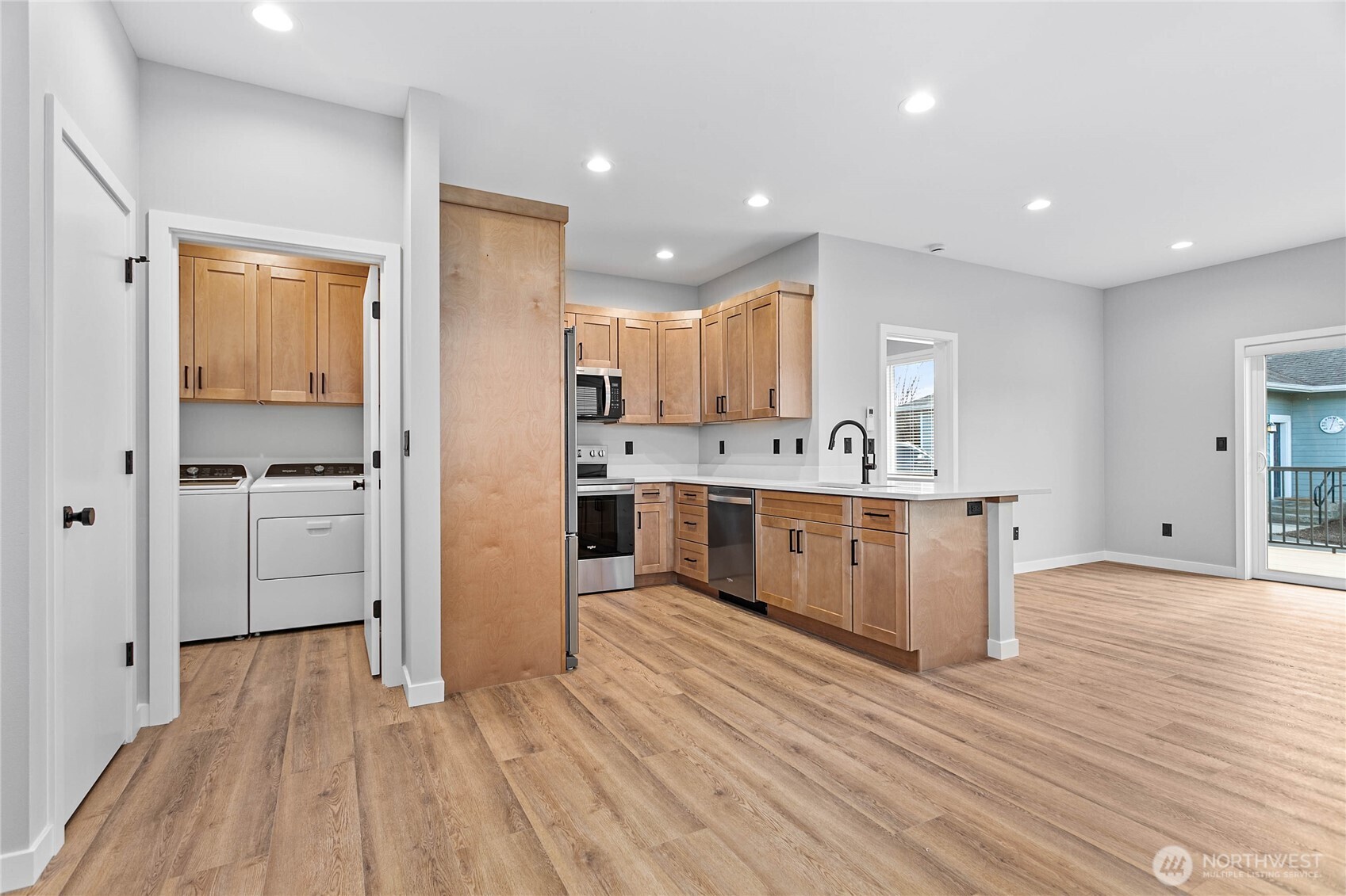 110 Baker Street A & B Property Photo 7