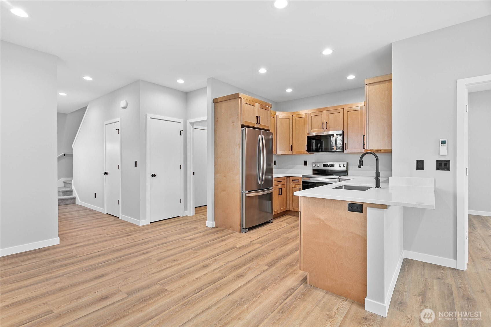 110 Baker Street A & B Property Photo 10