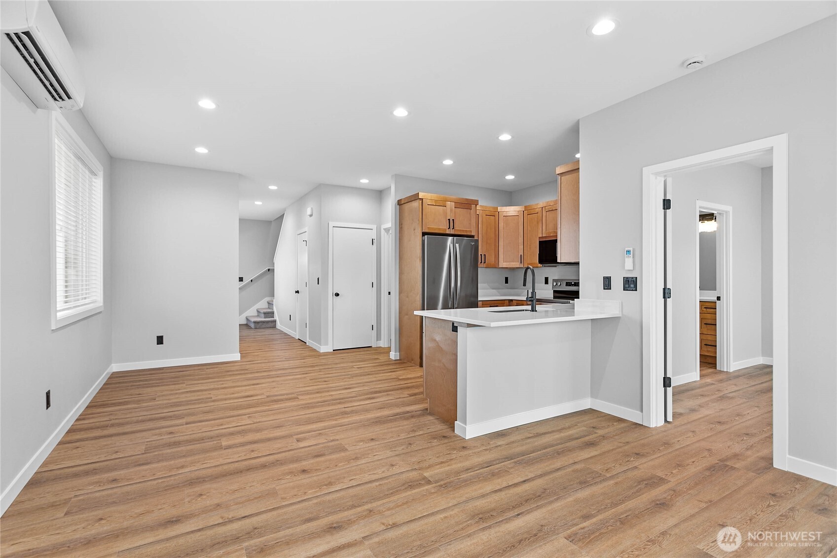 110 Baker Street A & B Property Photo 11