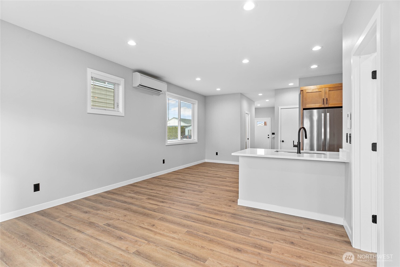 110 Baker Street A & B Property Photo 13