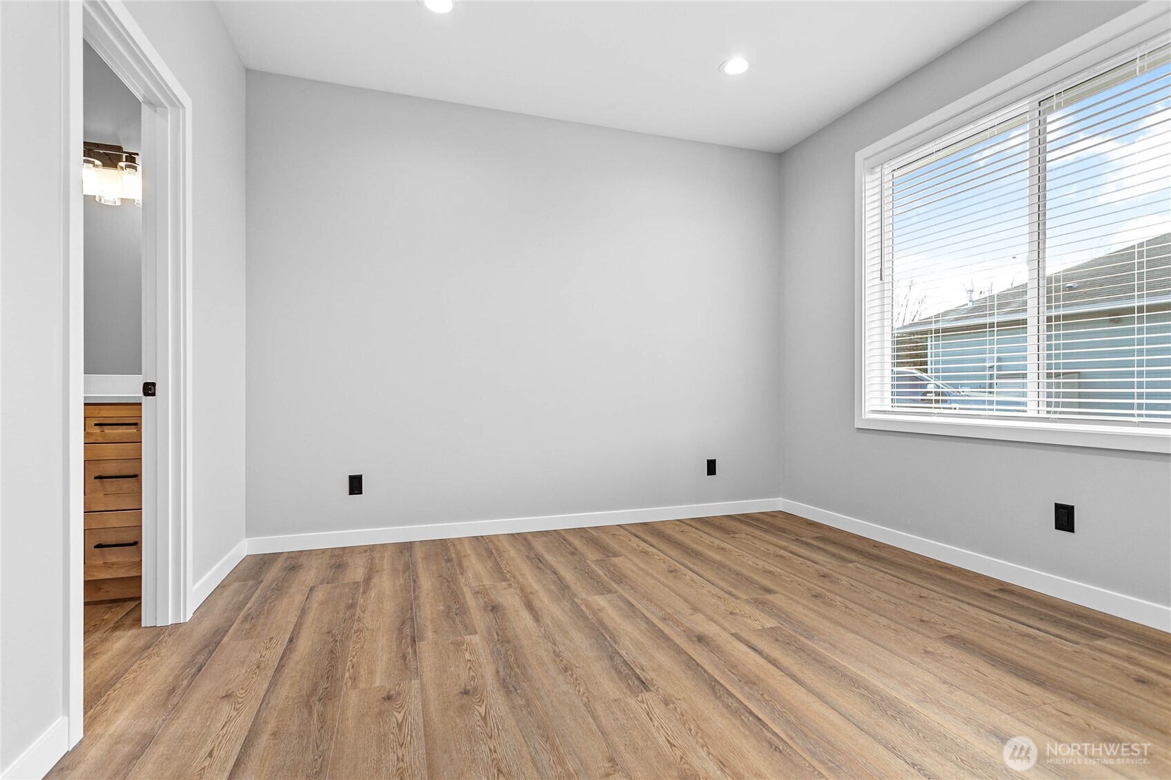 110 Baker Street A & B Property Photo 16