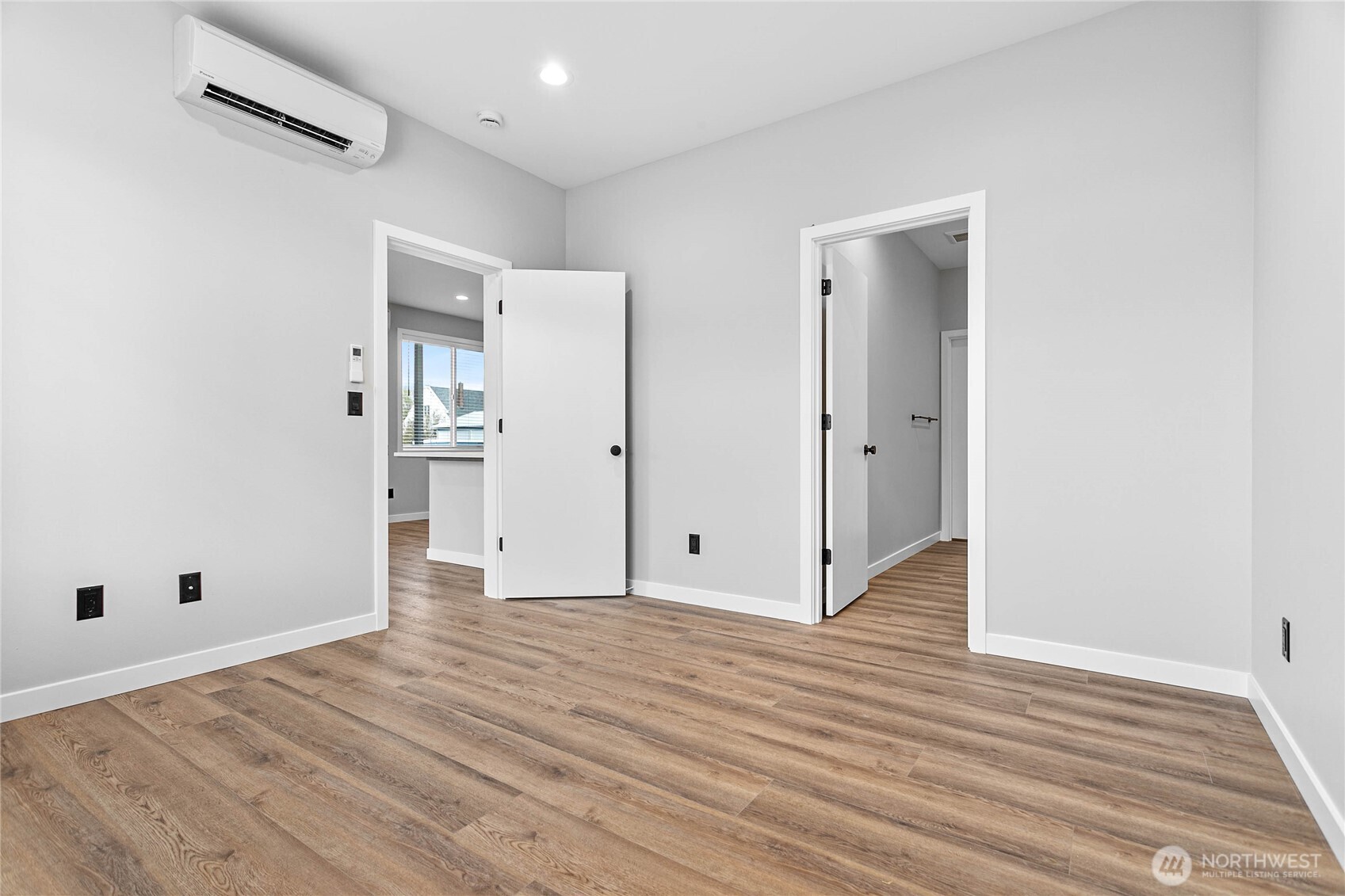 110 Baker Street A & B Property Photo 17