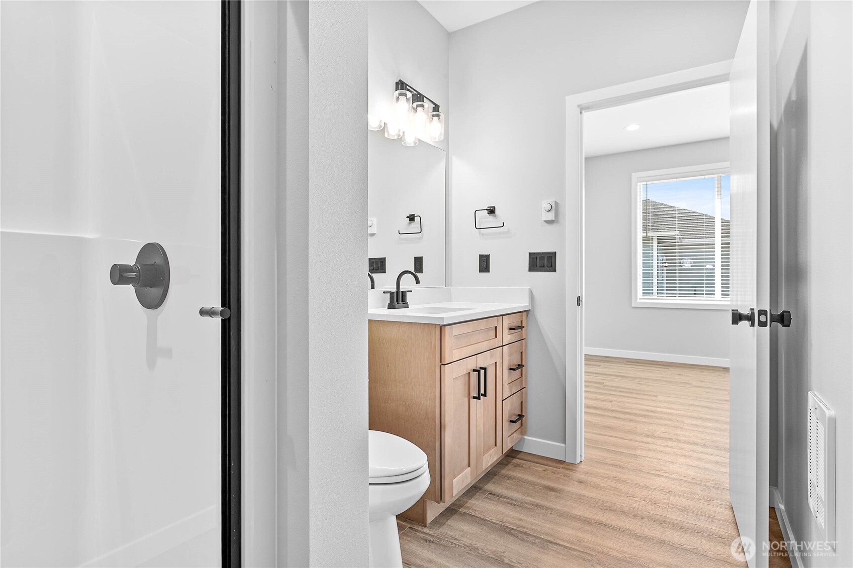 110 Baker Street A & B Property Photo 19