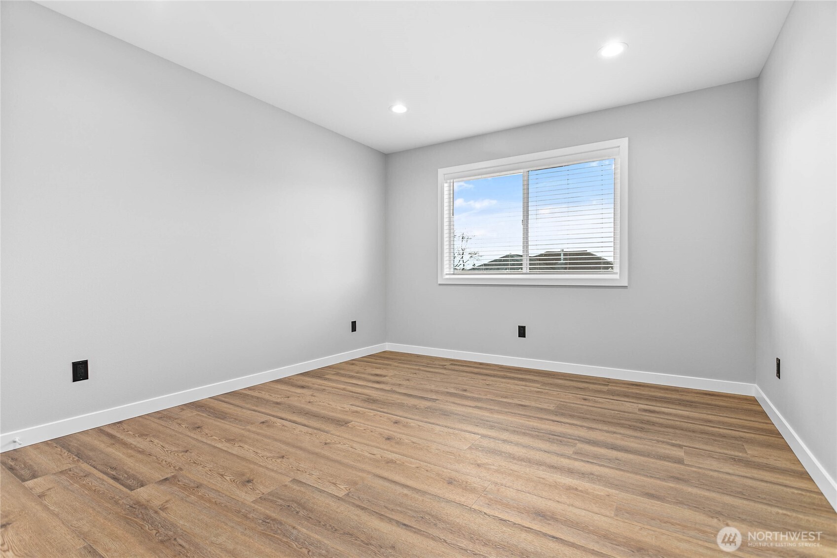 110 Baker Street A & B Property Photo 24