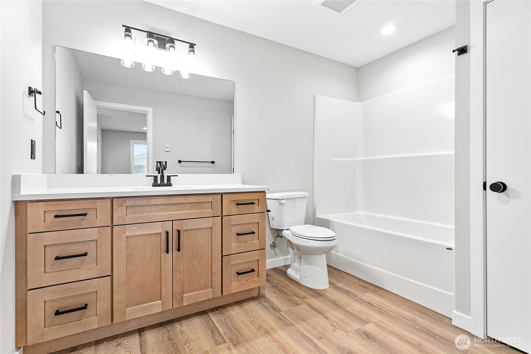 110 Baker Street A & B Property Photo 26
