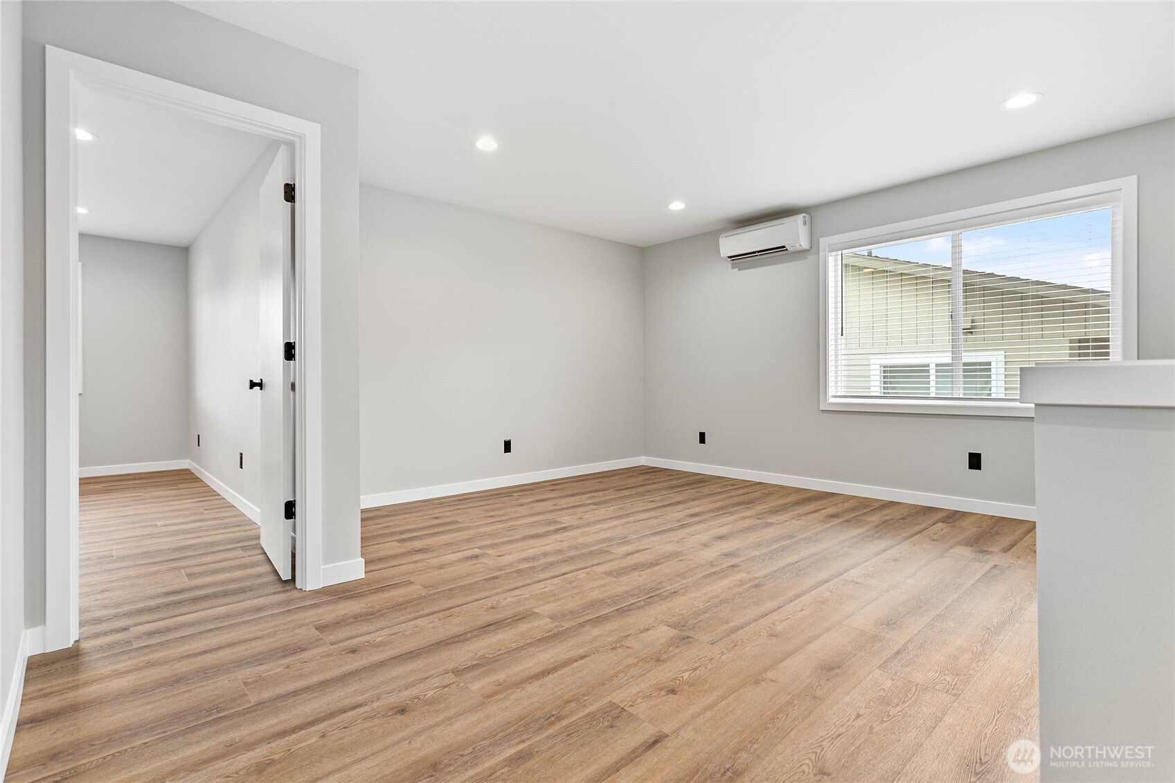 110 Baker Street A & B Property Photo 29