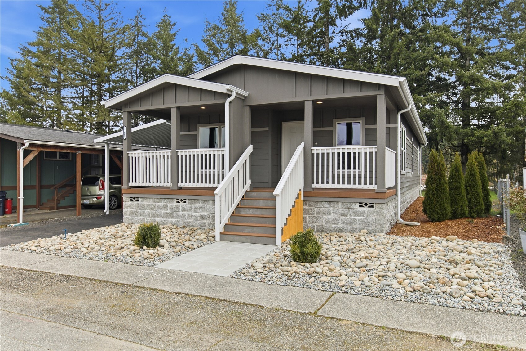 1111 Archwood Drive 341 Property Photo 3