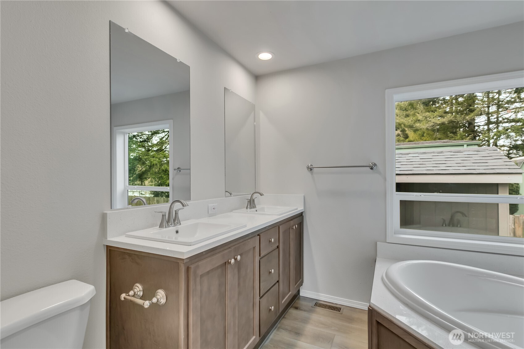 1111 Archwood Drive 341 Property Photo 21