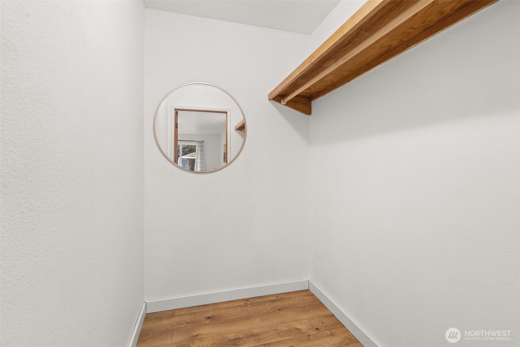 1346 W Third Street Property Photo 15