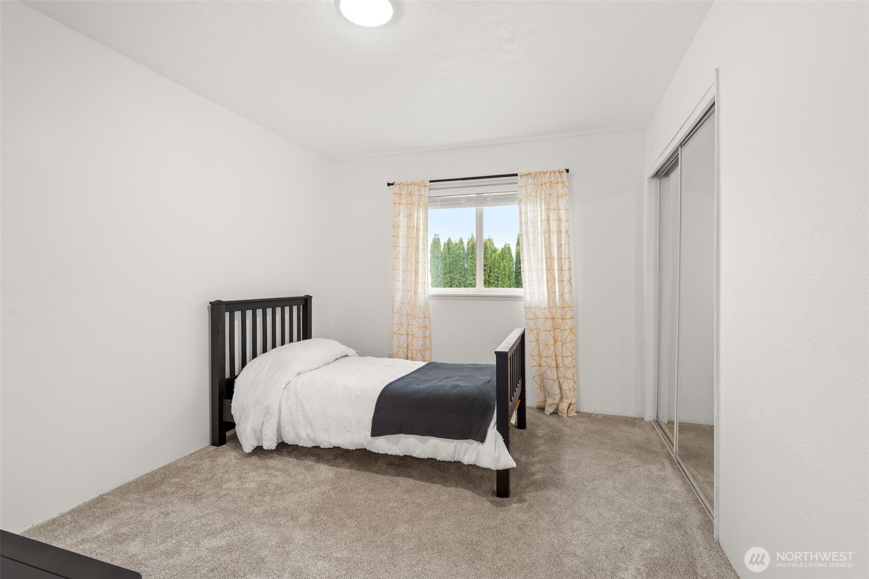 1346 W Third Street Property Photo 18