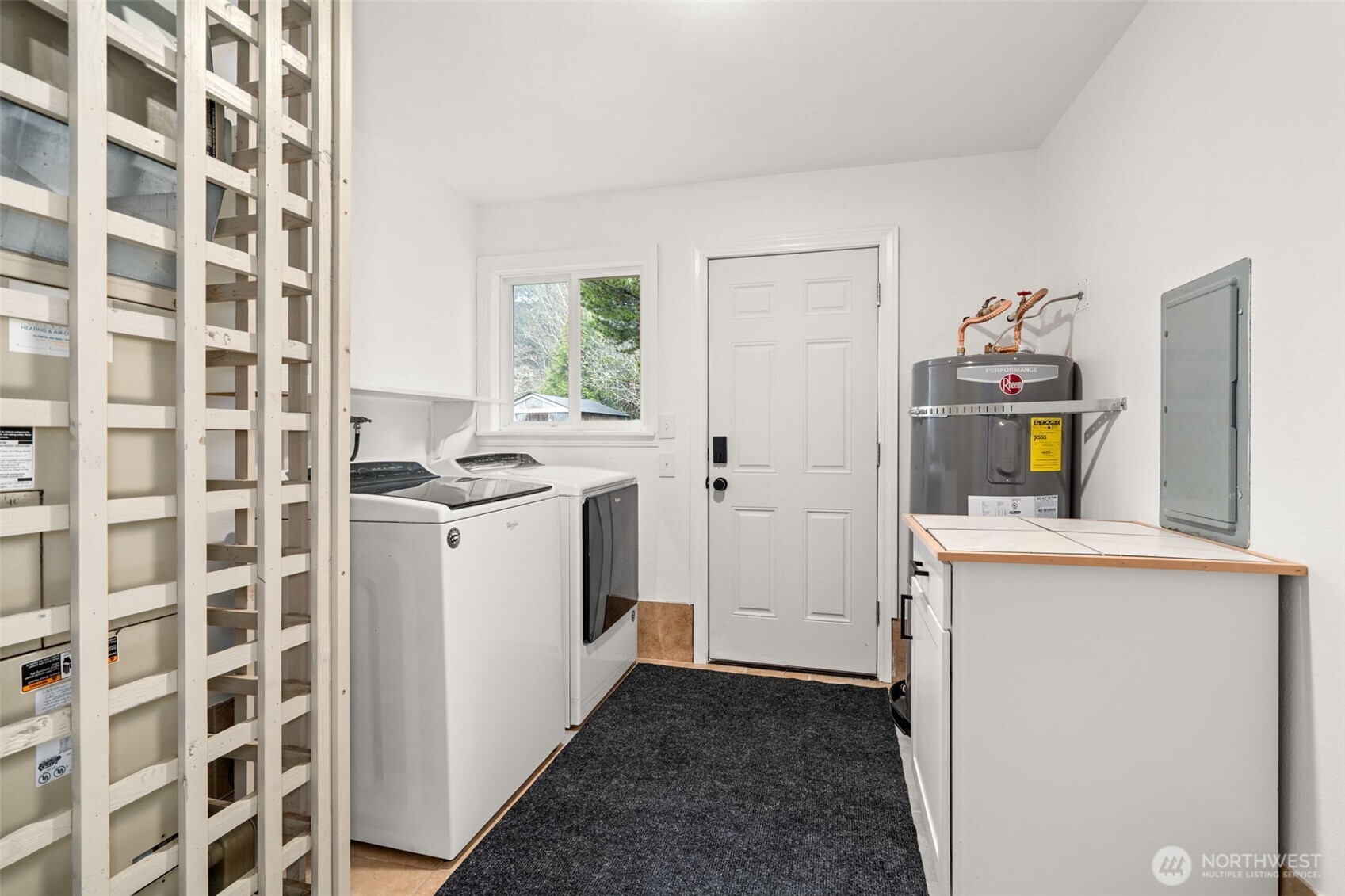 1346 W Third Street Property Photo 20