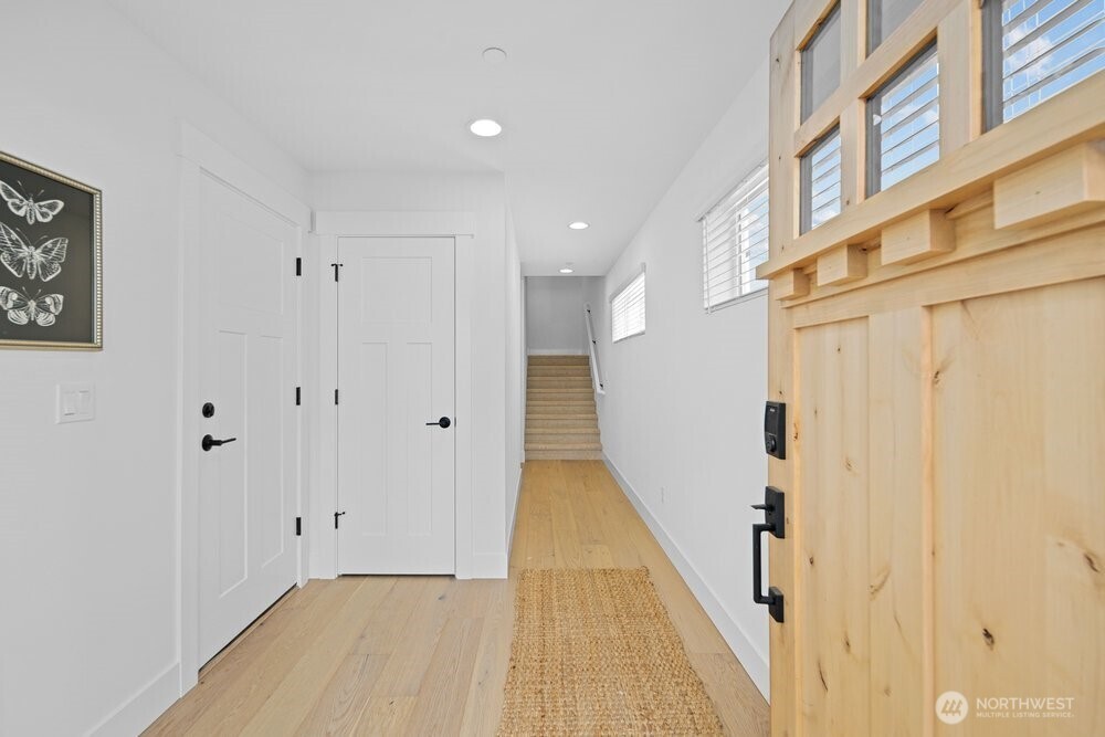 16 160th Place Property Photo 2