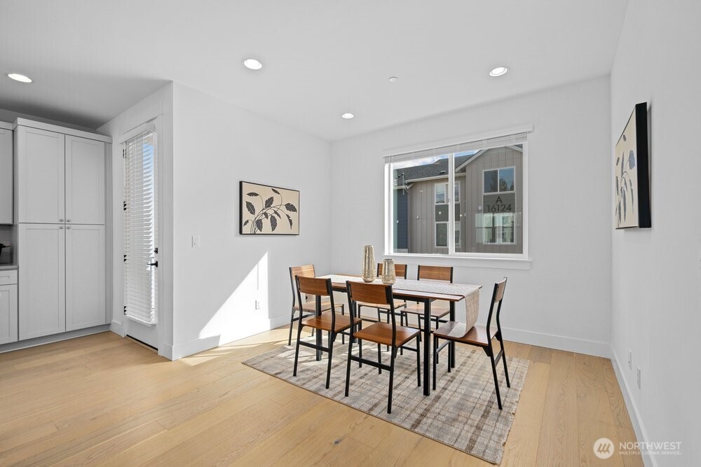 16 160th Place Property Photo 14