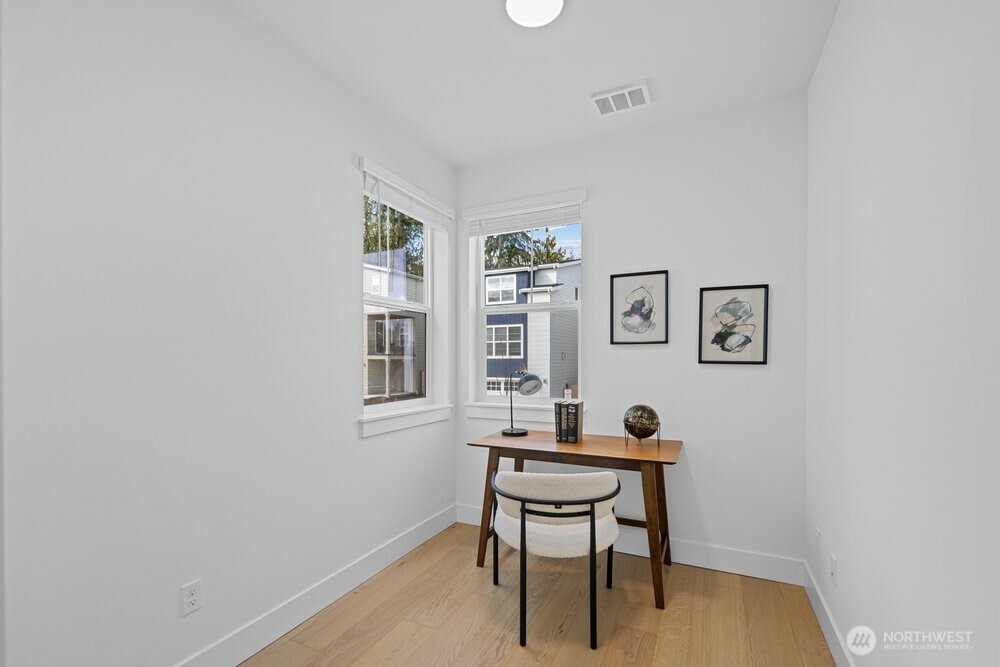 16 160th Place Property Photo 16