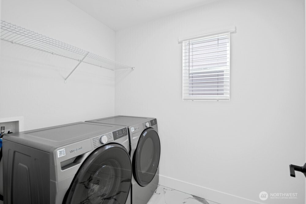 16 160th Place Property Photo 25