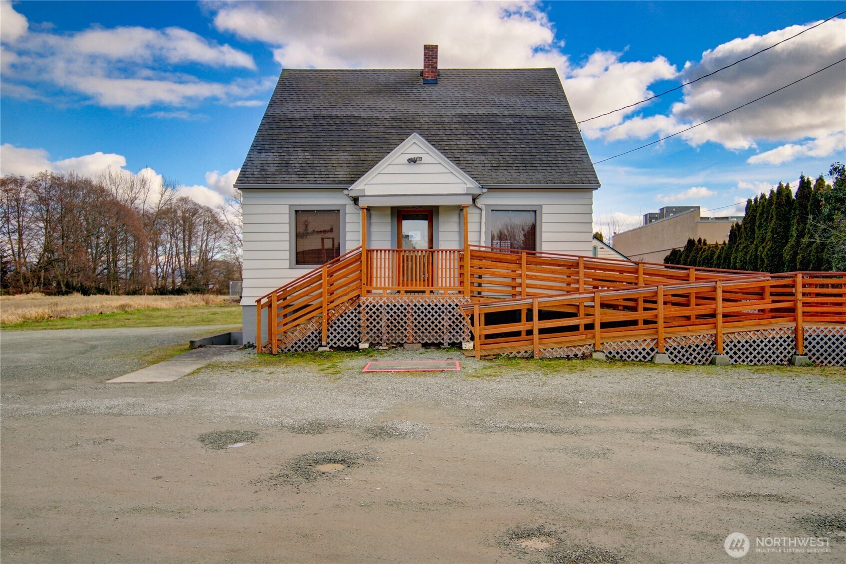 1760 S Burlington Boulevard Property Photo 3