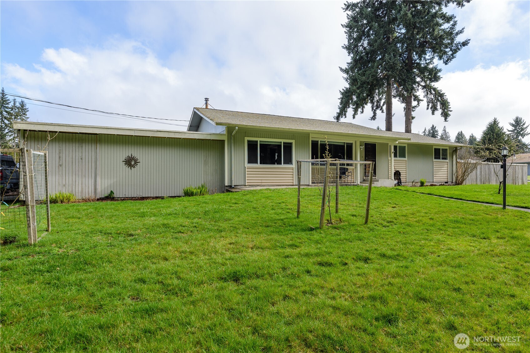 1717 S F Street Property Photo 2