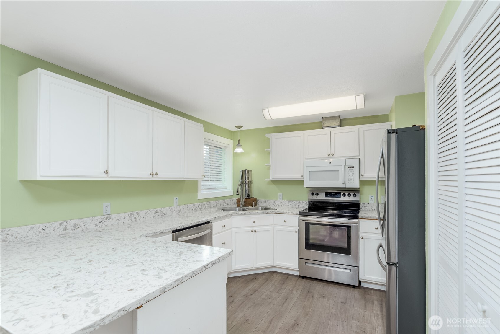 1717 S F Street Property Photo 8
