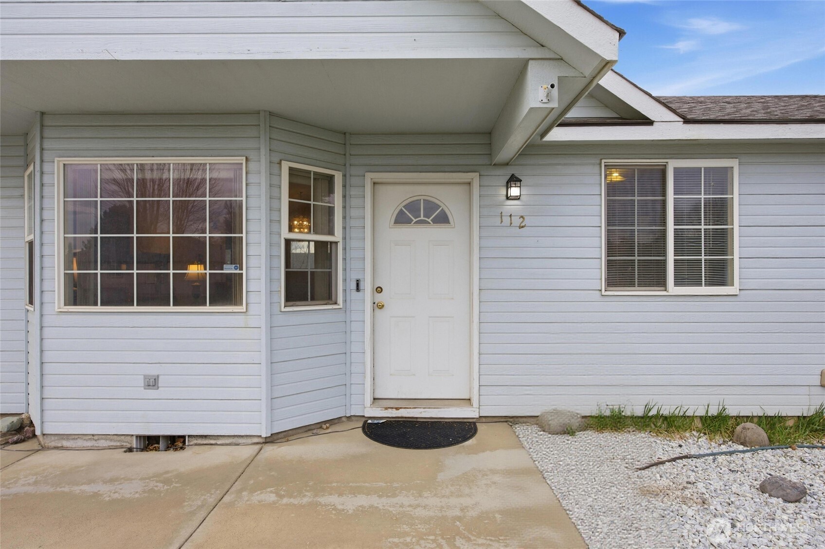 112 W Belmont Avenue Property Photo 4