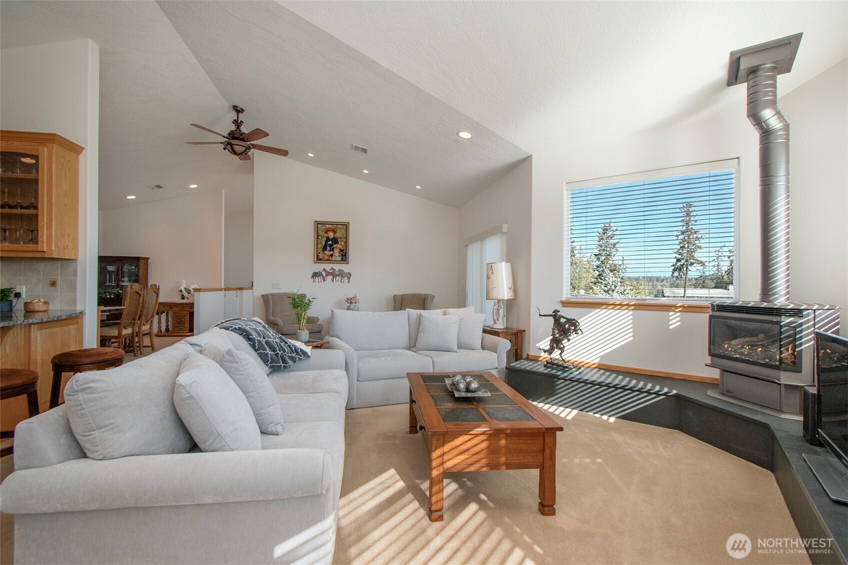 137 Bravo Road Property Photo 8