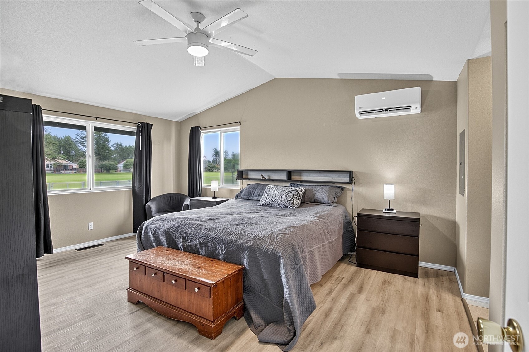 550 Canal Drive Property Photo 16